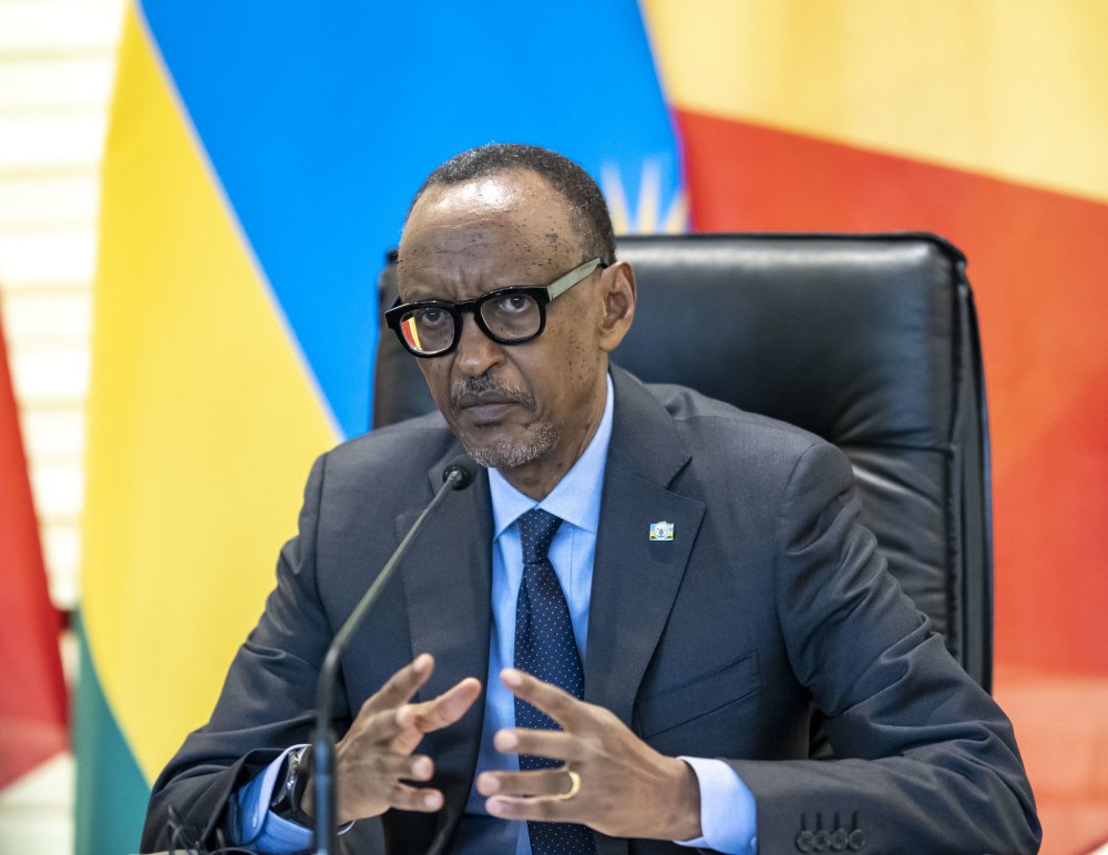 Perezida Kagame yemeje ko bibaye ngombwa basubiza ibyatanzwe na UK ku ...