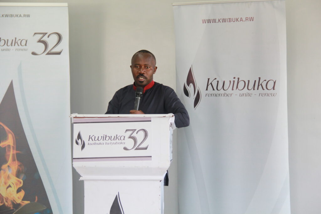 Mayor MULINDWA yasabye Abahesha b'Inkiko gukora ikinyuranyo n'abari abanyamategeko mbere ya Jenoside yakorewe abatutsi